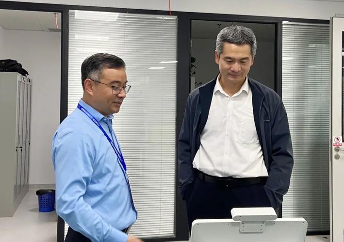 上海大学材料研究所研究人员介绍及李爱军工作经历展示