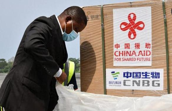 中国医疗物资驰援南非抗疫，南非也曾支持中国抗疫