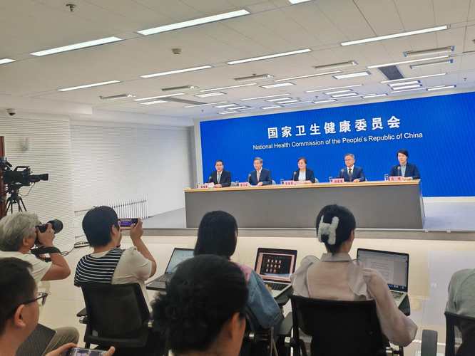 疫情防控形势严峻，中国及澳大利亚面临挑战仍需持续警惕