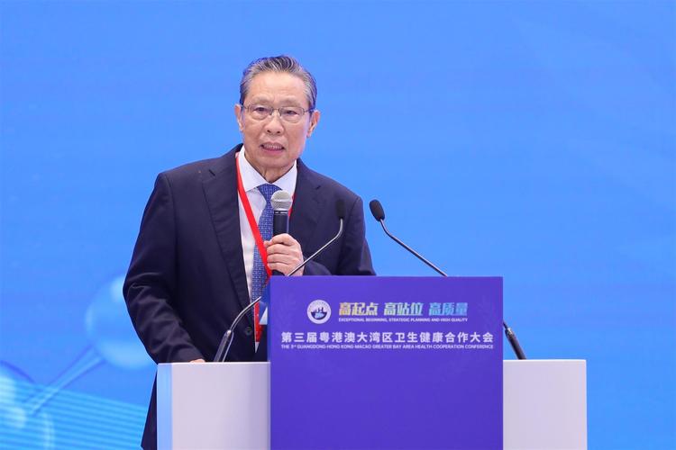 钟南山谈欧美疫情趋势及南方地区疫情高峰，还有城市未来